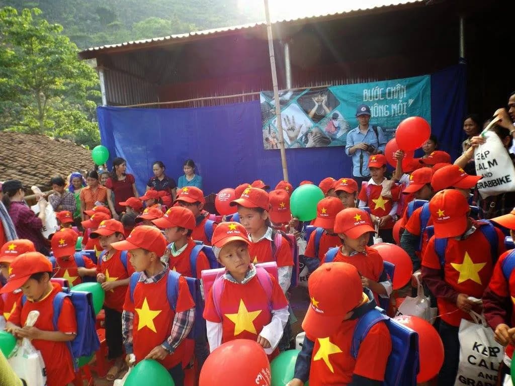 Nét Bút Tuổi Thơ 11 - Bước Chân Không Mỏi